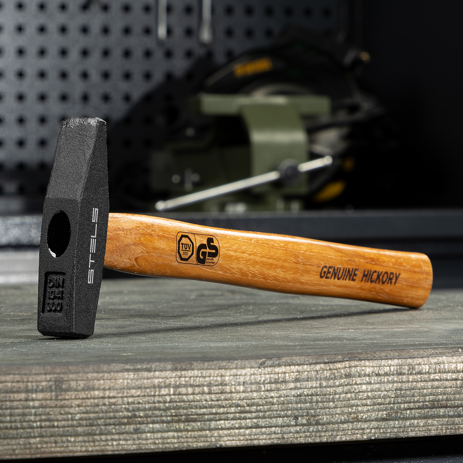 Минимизирано изображение на стоката 28