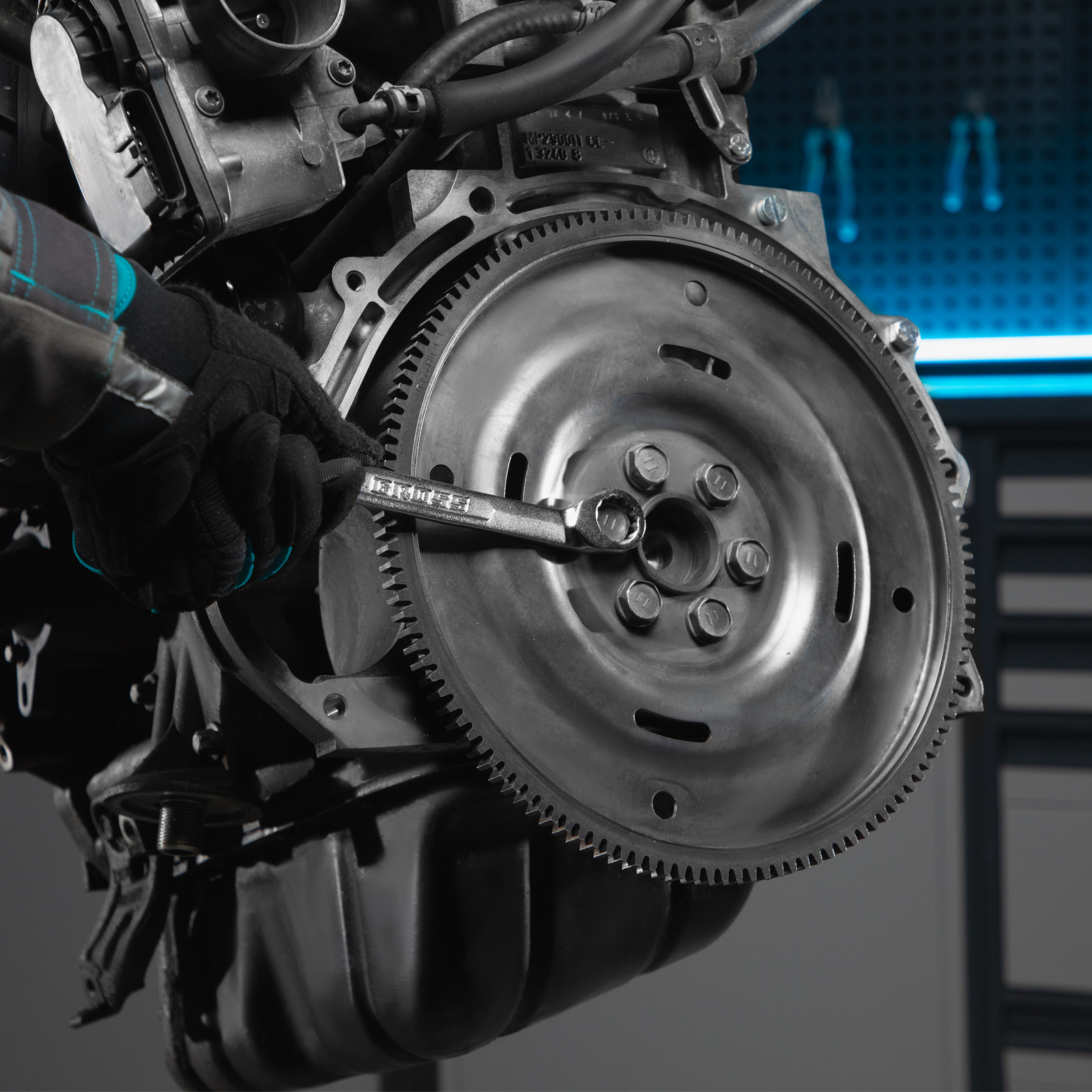 Минимизирано изображение на стоката 16